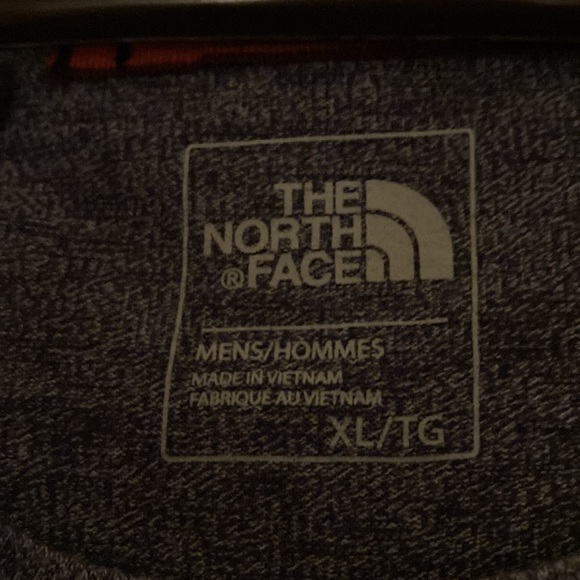 XL north face long sleeve - Picture 2 of 2